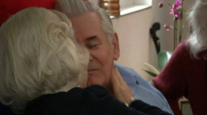 Организация, которая предоставляет смертельно больным людям возможность добровольно уйти из жизни